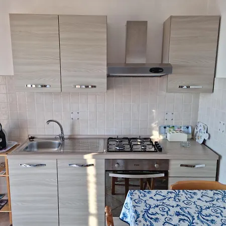 Via Pasquale Testa Formia Extérieur photo