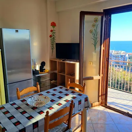 Via Pasquale Testa Formia Extérieur photo