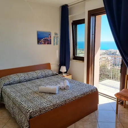 Via Pasquale Testa Formia Extérieur photo