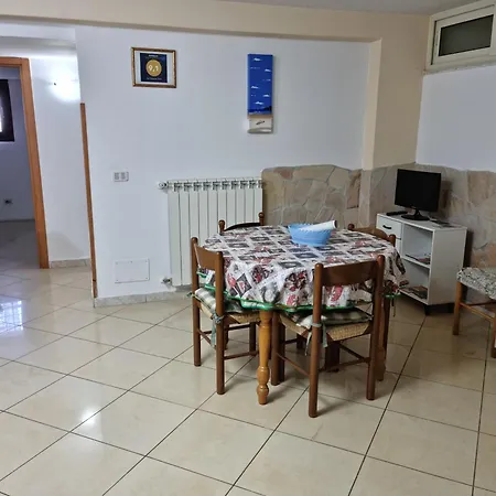 Via Pasquale Testa Formia Extérieur photo