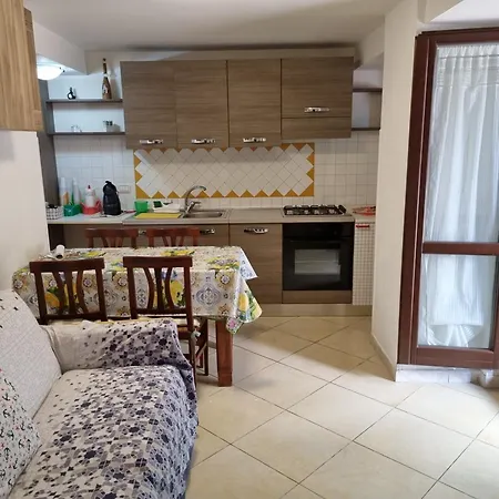 Via Pasquale Testa Formia Extérieur photo