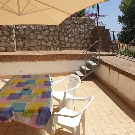 Via Pasquale Testa Formia Extérieur photo